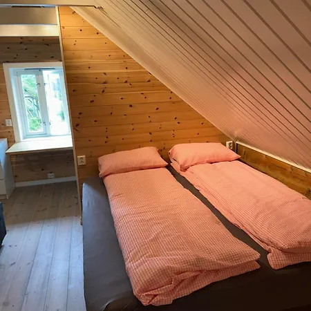 Koselig Gardshus Hjelmas